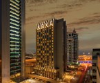 Rove Dubai Marina: Hotel exterior