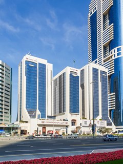 Crowne Plaza Dubai - Sheikh Zayed Road: Hotel exterior - photo 14