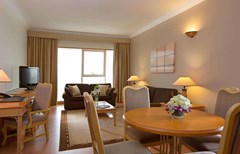 Crowne Plaza Dubai - Sheikh Zayed Road: Room - photo 8