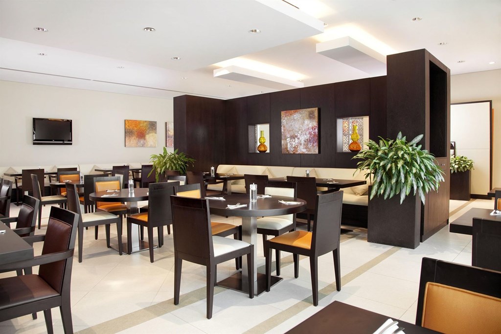 Holiday Inn Express Safa: Restaurant