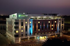 Holiday Inn Express Safa: Hotel exterior - photo 2