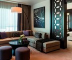Sheraton Grand Hotel: Room
