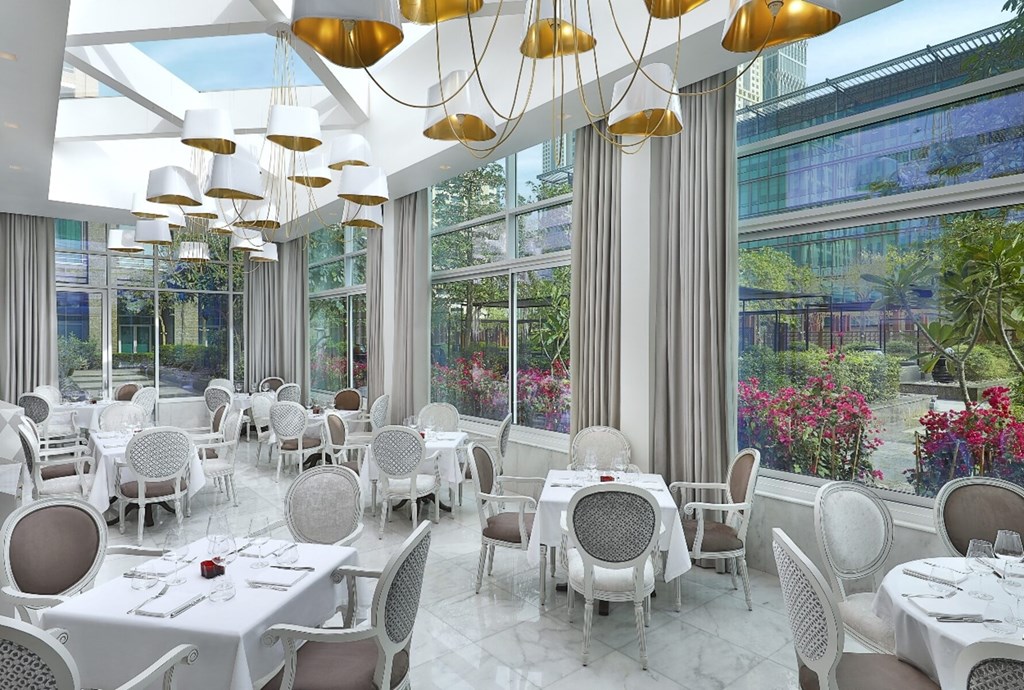 The Ritz Carlton Dubai International Financial Centre: Restaurant