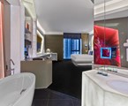 V Hotel Curio Collection by Hilton: Room