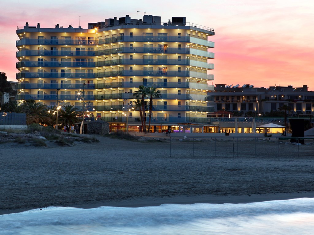 Golden Donaire Beach: General view