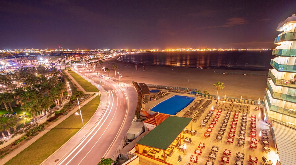 Golden Donaire Beach: Pool