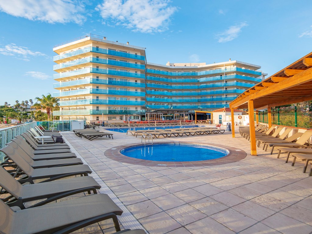 Golden Donaire Beach: Pool