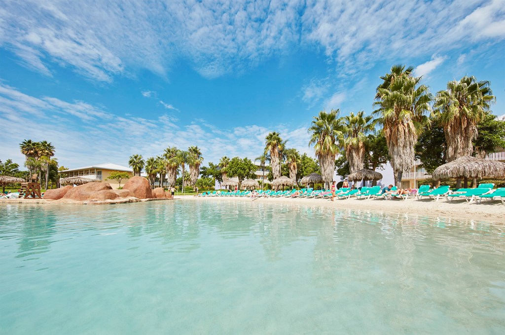 Portaventura Hotel Caribe + Tickets Included: Pool