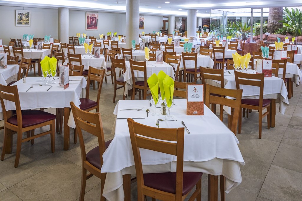 4R Salou Park Resort I: Restaurant