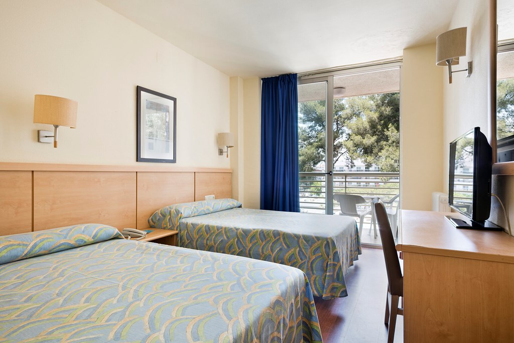 Hotel Best Mediterraneo: Room Double or Twin CAPACITY 3