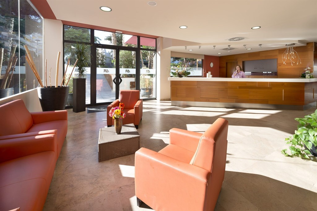 4R Salou Park Resort II: Lobby