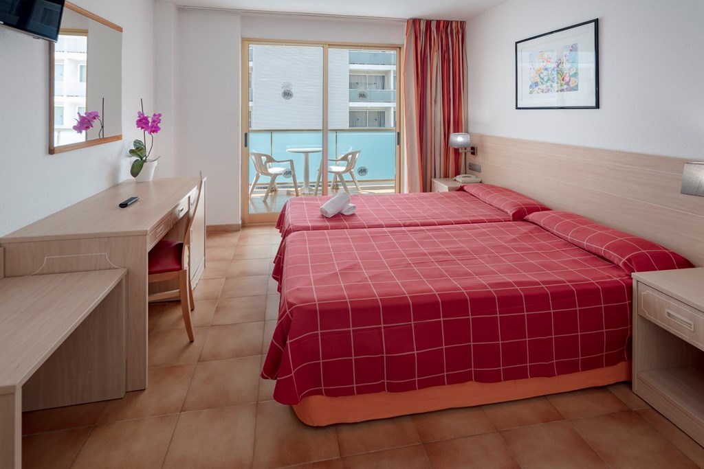 4R Salou Park Resort II: Room Double or Twin STANDARD