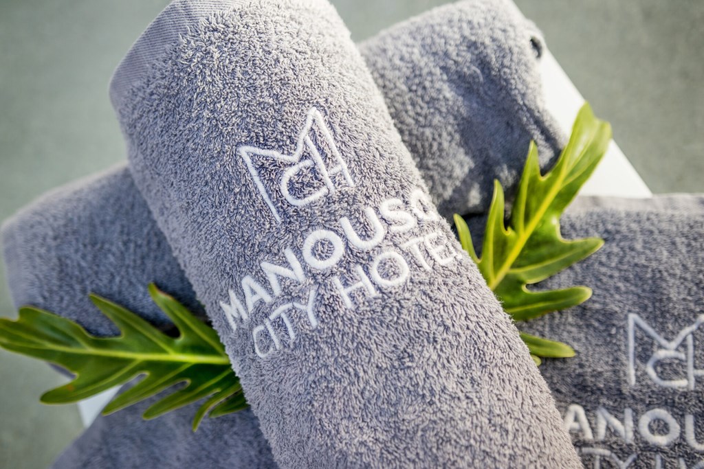 Manousos City Hotel