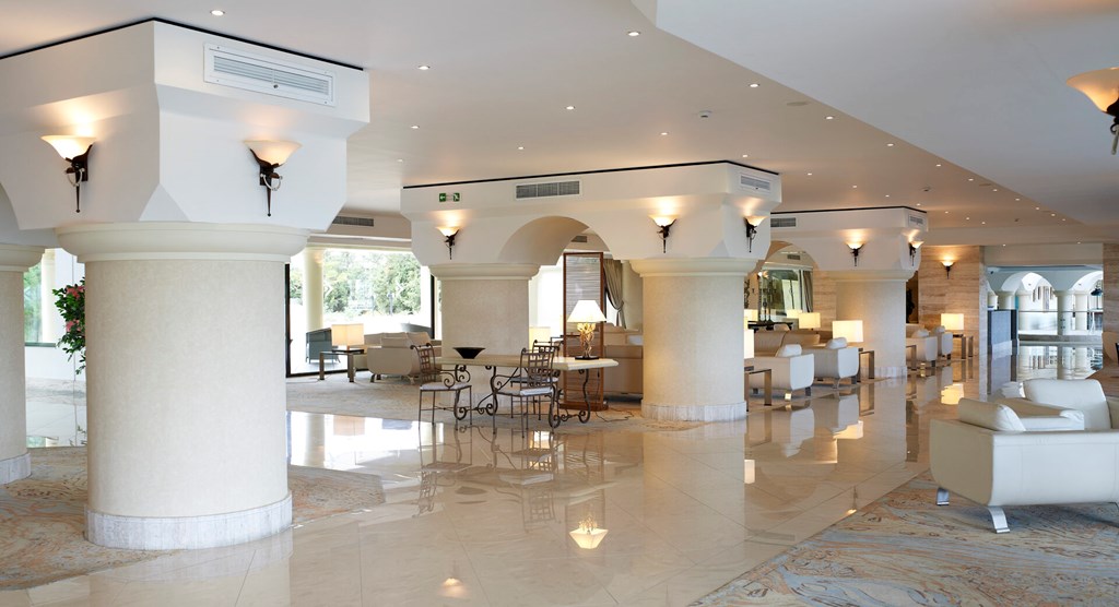 Esperos Palace Resort Hotel: Lobby
