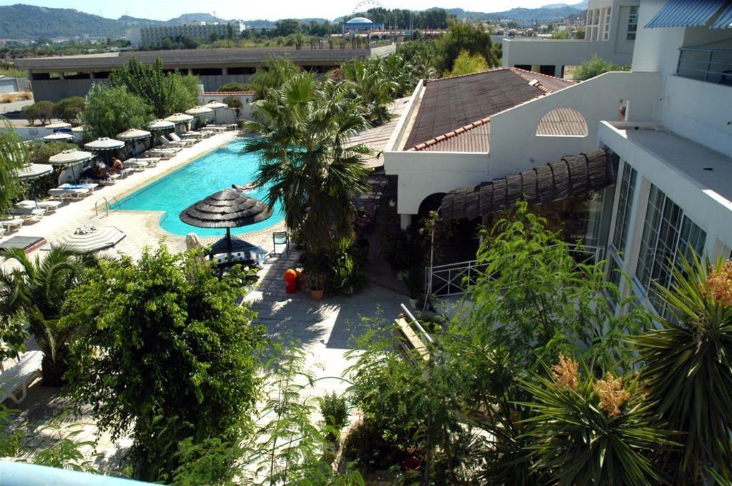 Faliraki Bay: General view