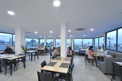 Evita Bay: Restaurant - photo 7