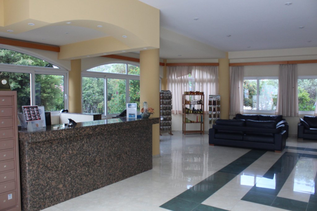 Tivoli Hotel & Apartments: Lobby