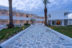 Aloe Plus Hotel: Terrace - photo 9