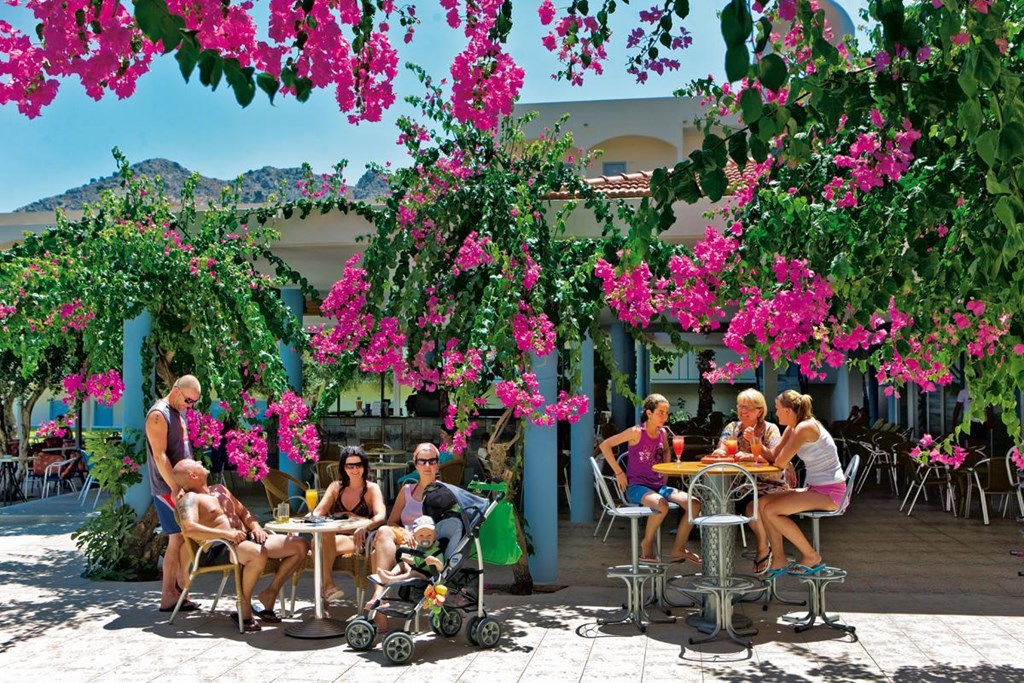 Marianna Palace: Terrace