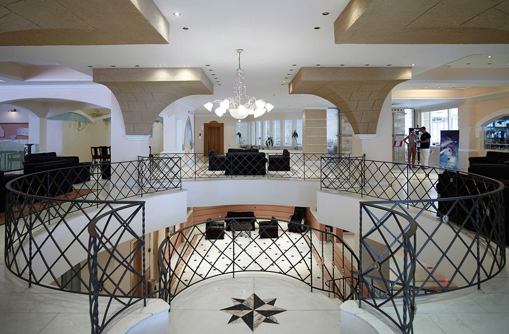 Mitsis Rodos Village Beach Hotel & Spa: Lobby