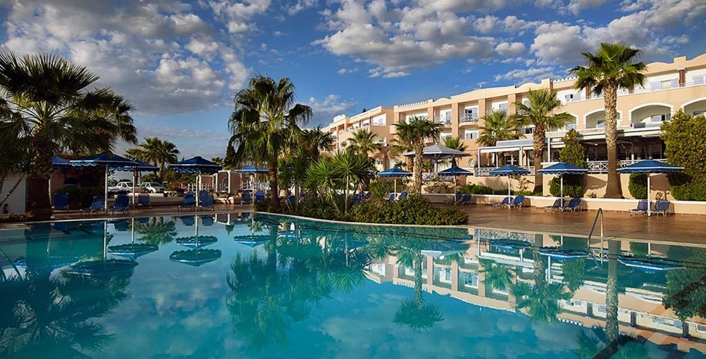 Mitsis Rodos Village Beach Hotel & Spa: Pool