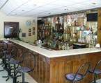 Helga'S Paradise: Bar