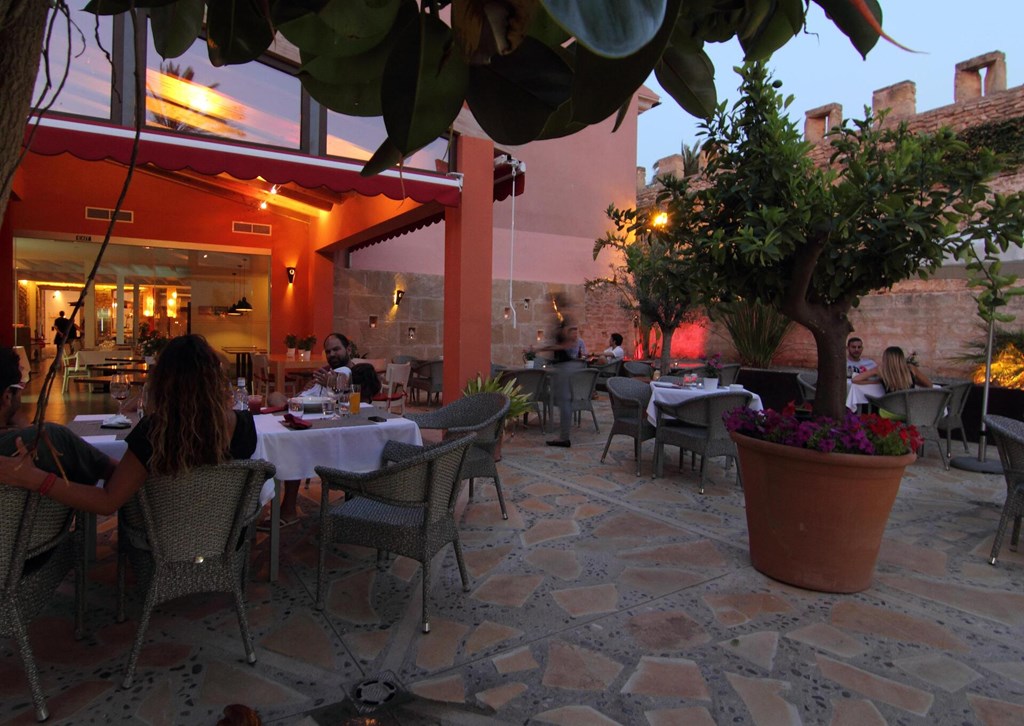 Alcudia Petit: Restaurant