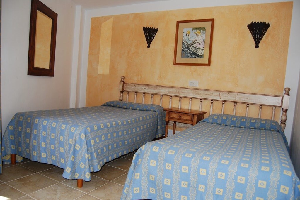 Playa Ferrera: Room APARTMENT PROMO