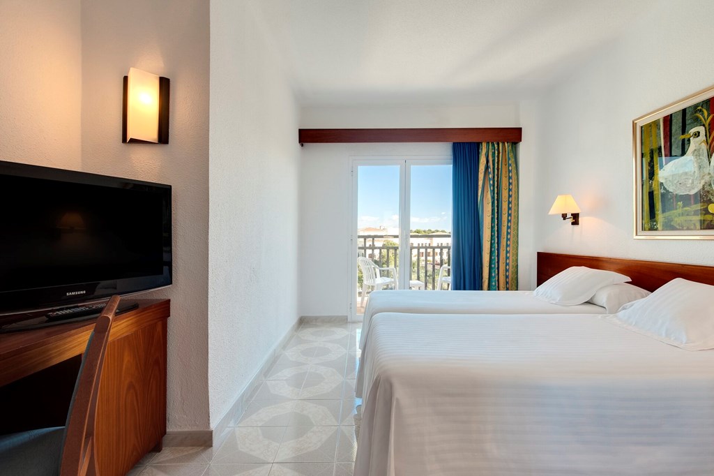 Barcelo Ponent Playa: Room Double or Twin CAPACITY 3