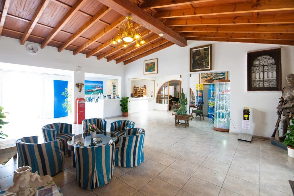 Cala Dor Park Aptos: Lobby