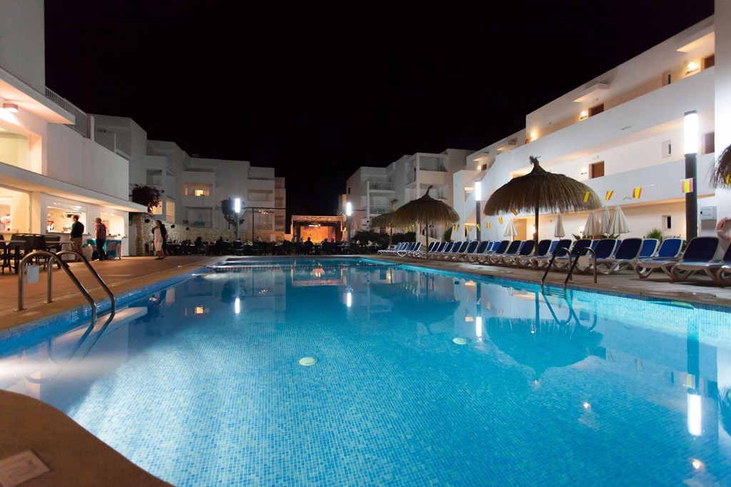 Mar Hotels  Ferrera Blanca: Pool