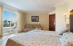 Mar Hotels  Ferrera Blanca: Room DOUBLE SINGLE USE SUPERIOR - photo 58