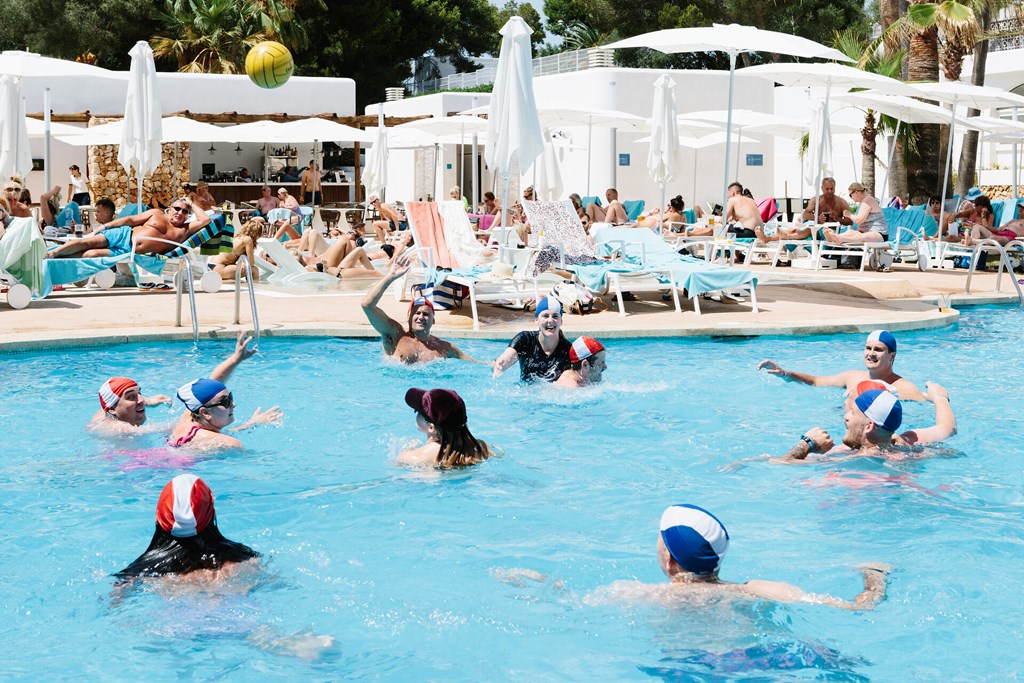 Aluasoul Mallorca Resort - Adults Only: Sports and Entertainment