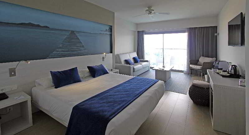 BG Tonga Design Hotel & Suites: Room