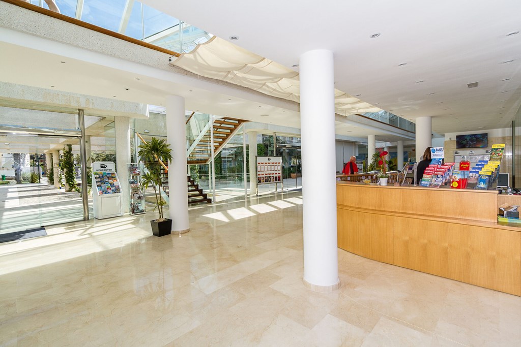 Eix Platja Daurada: Lobby