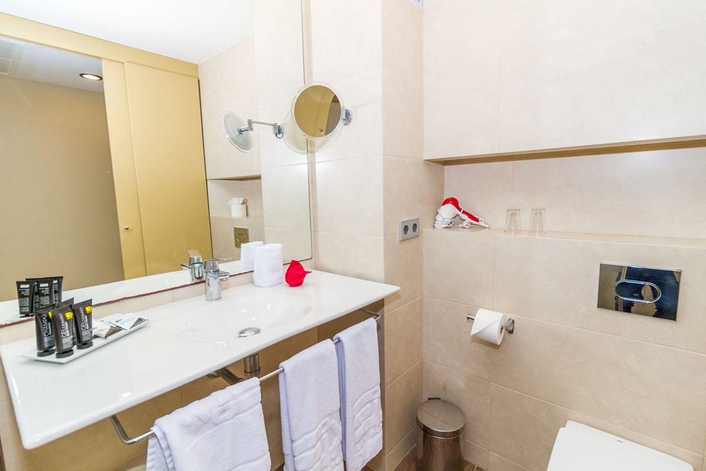 Eix Platja Daurada: Room Double or Twin STANDARD