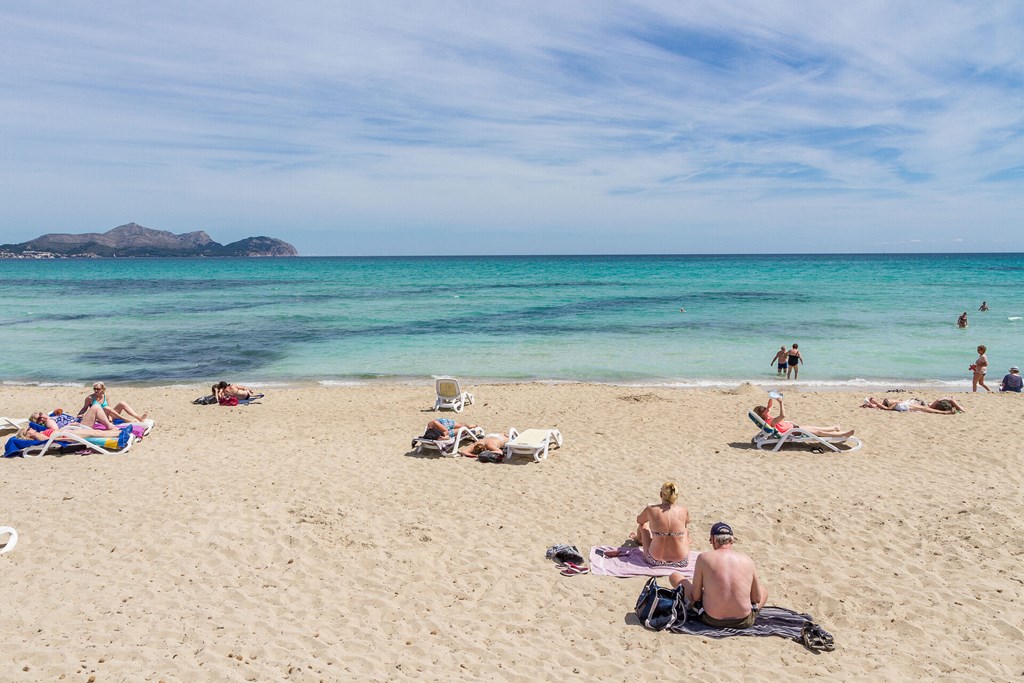 Eix Platja Daurada: Beach