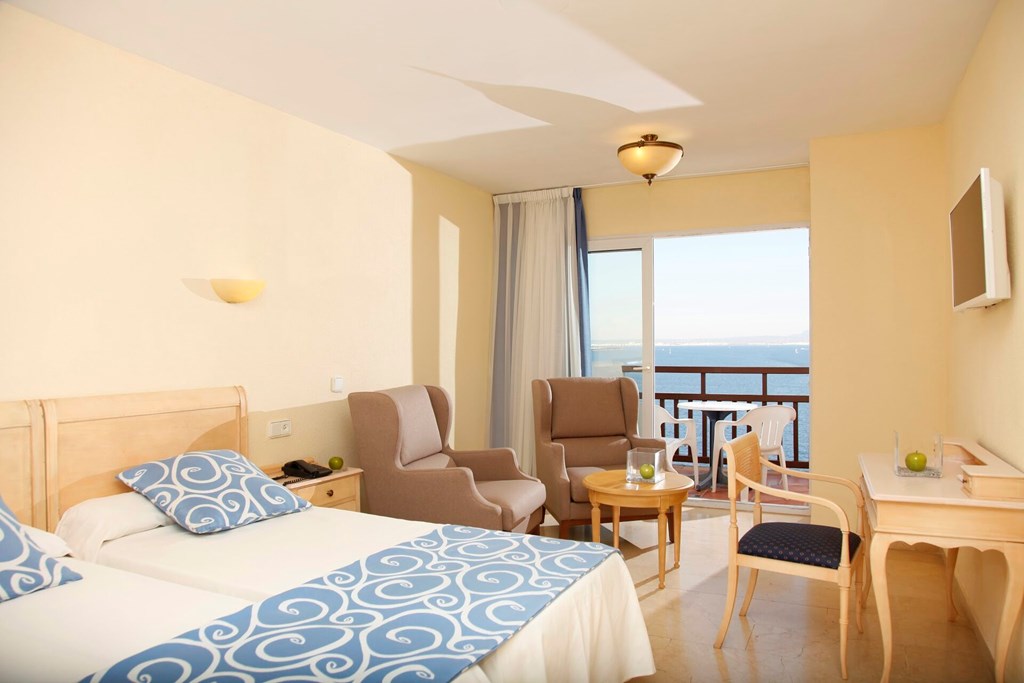 Roc Illetas: Room Double or Twin SEA VIEW