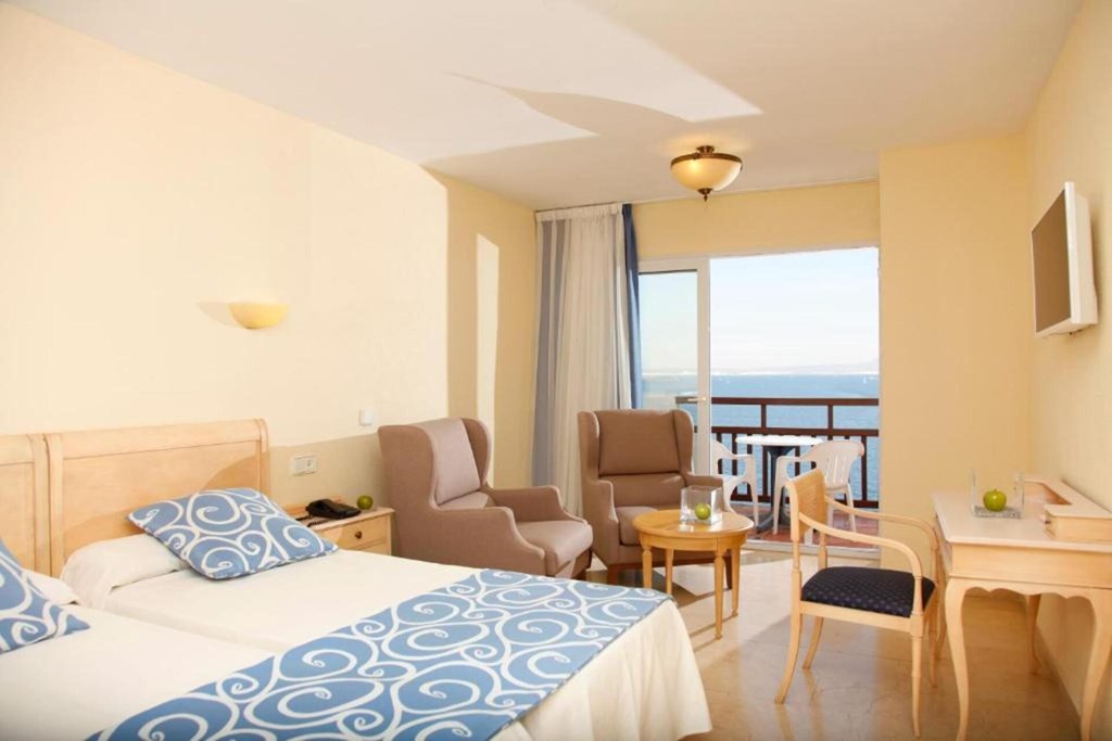 Roc Illetas: Room Double or Twin SEA VIEW