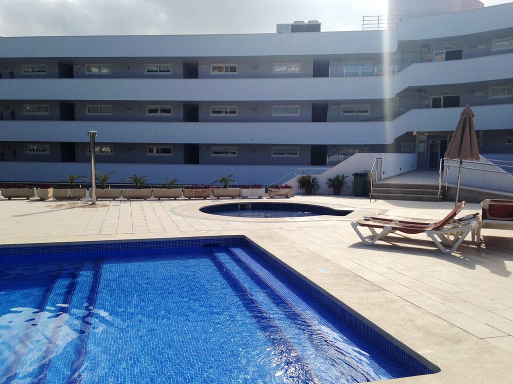 Apartamentos Inn: Pool