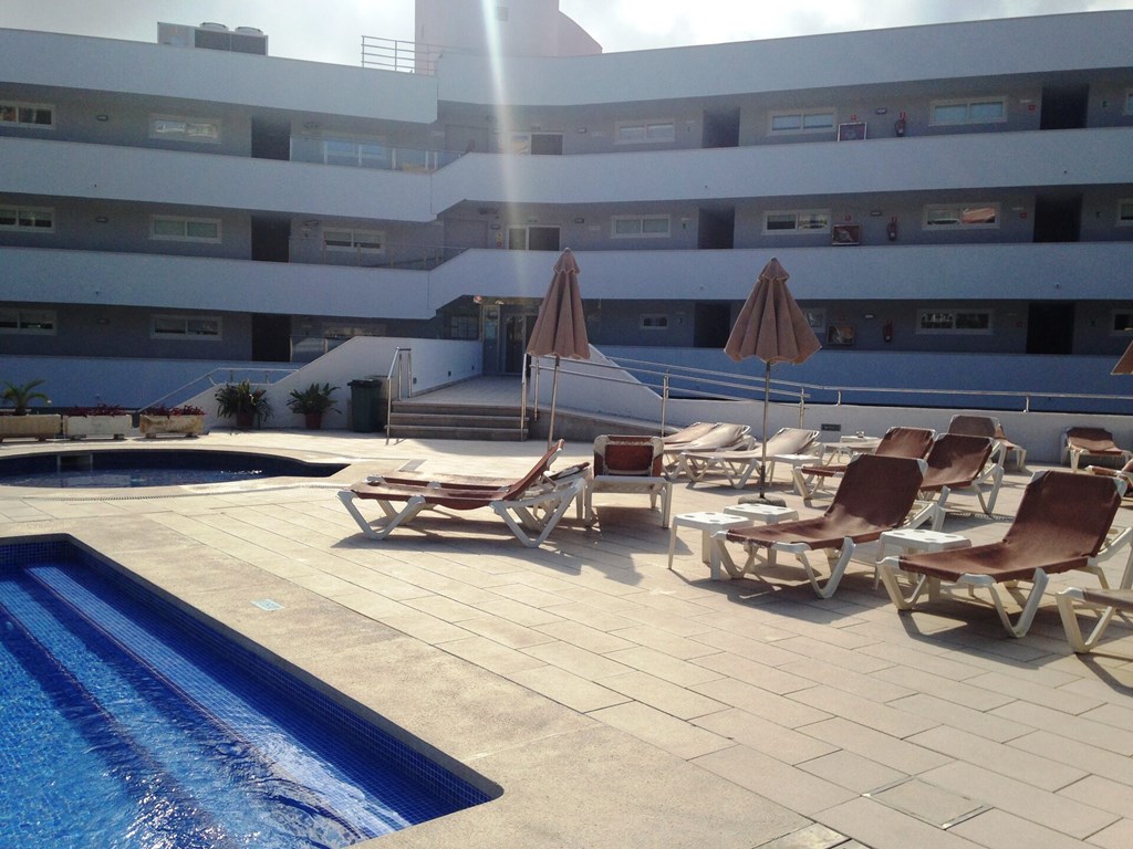 Apartamentos Inn: Pool