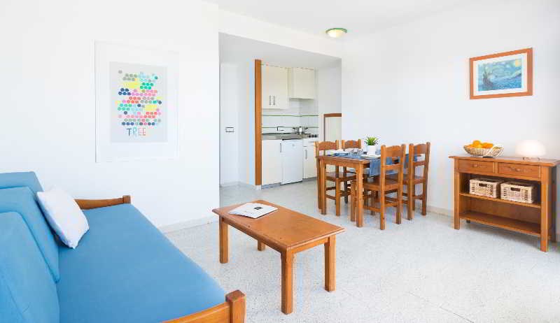 Magaluf Strip Apartments: Room