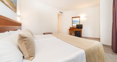 Globales Palmanova Palace: Room Double or Twin CAPACITY 2 - photo 24