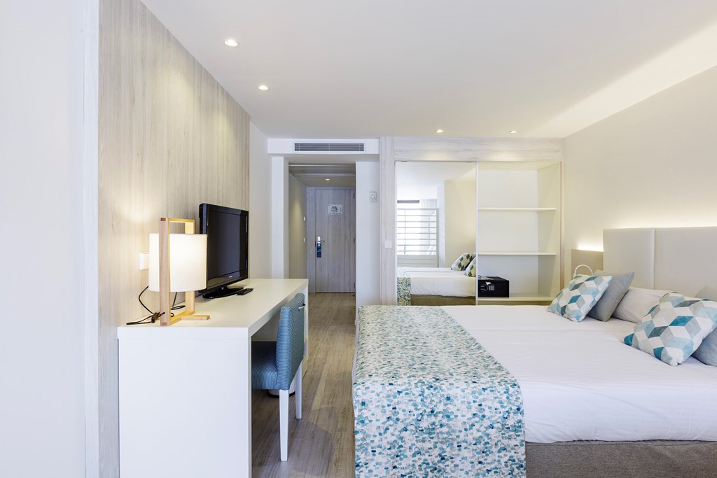 Alua Hawaii Mallorca & Suites: Room JUNIOR SUITE CAPACITY 2