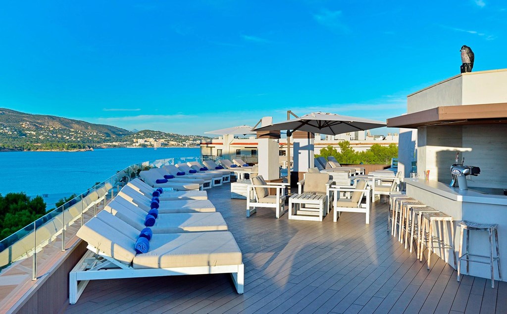 Alua Hawaii Mallorca & Suites: Terrace