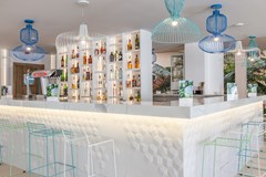 Zafiro Palmanova: Bar - photo 12