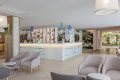 Zafiro Palmanova: Bar - photo 15