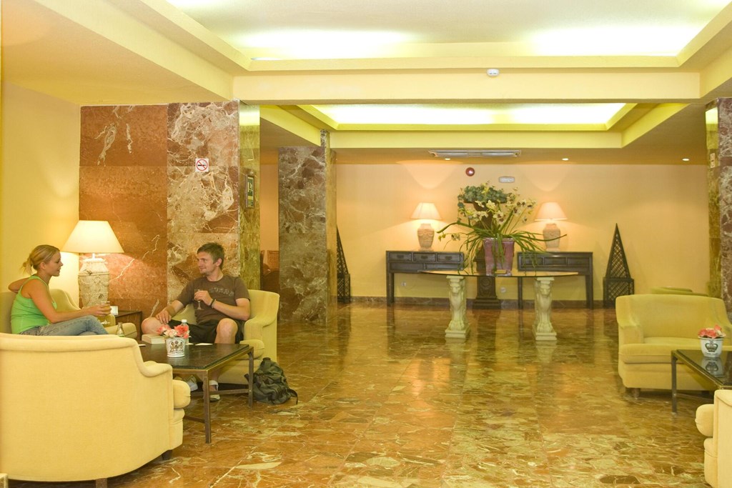 Tropico Playa: Lobby