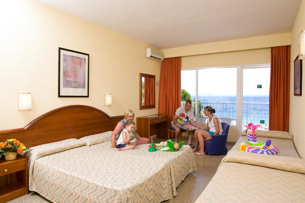 Tropico Playa: Room FAMILY ROOM STANDARD