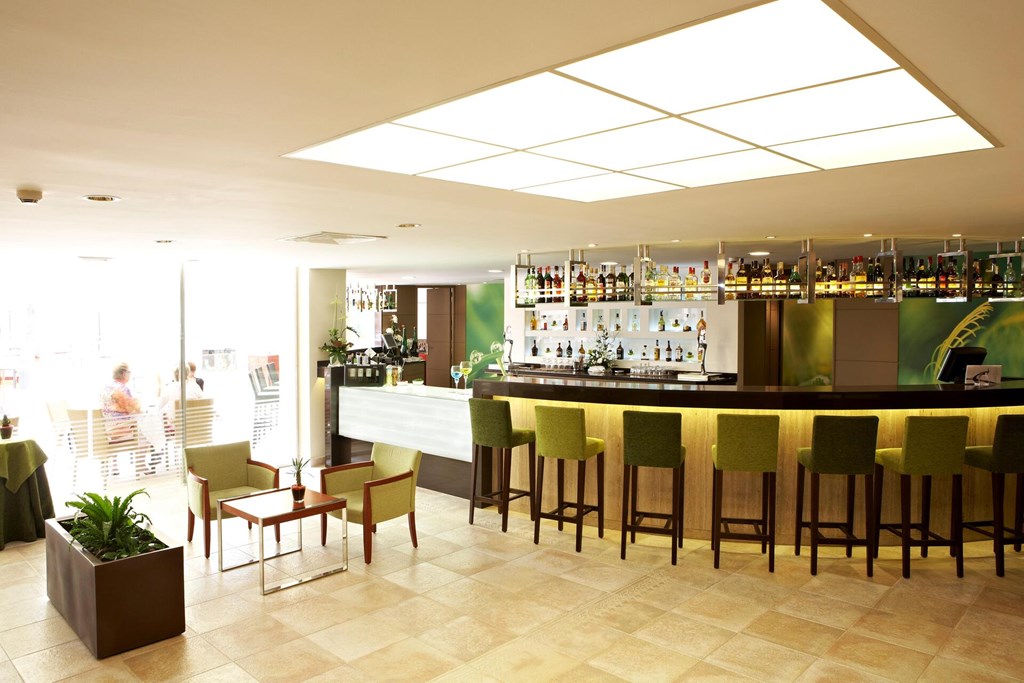 Universal Hotel Lido Park: Bar